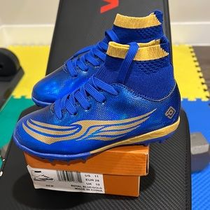 Dream Pairs Size 11 Soccer shoes